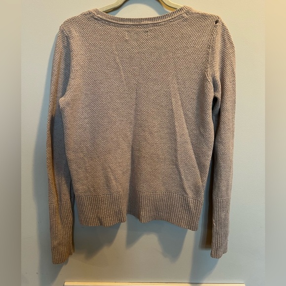 Abercrombie & Fitch Knit Sweater - Picture 5 of 8